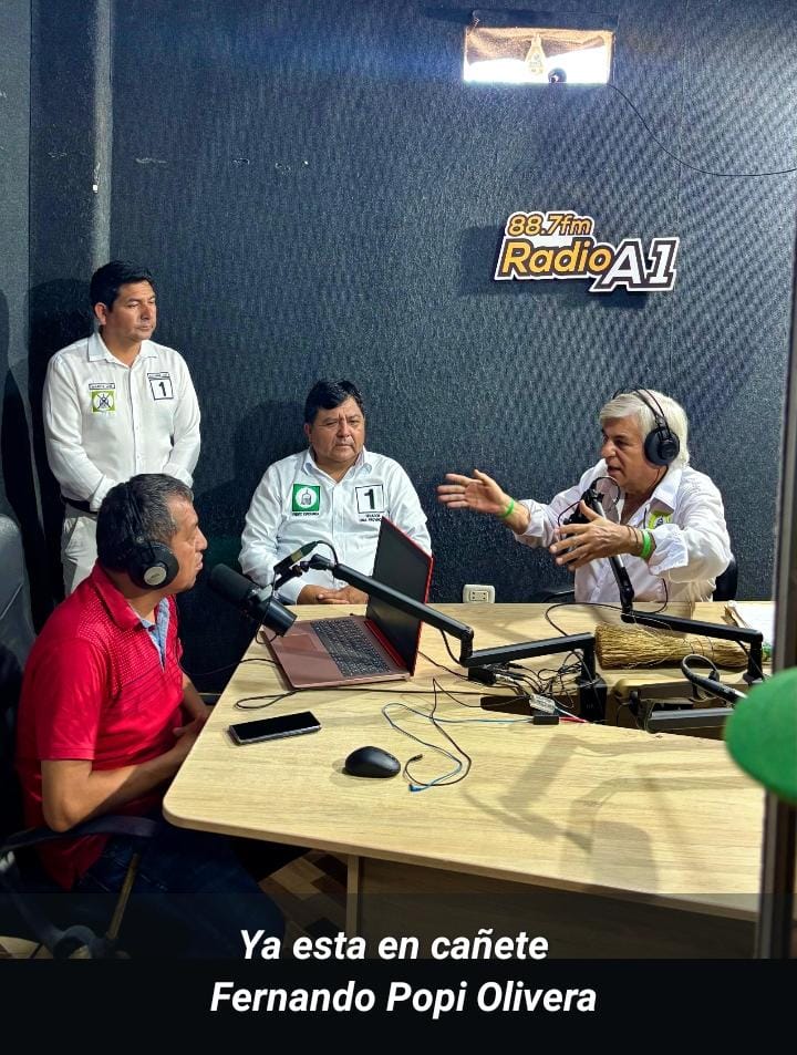 Escribe el 2 y marca la escobita - Marlene Luyo con la comunidad